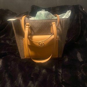 Brand New Michael Kors Brown Purse